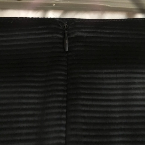 Skirt - Picture 2 of 4